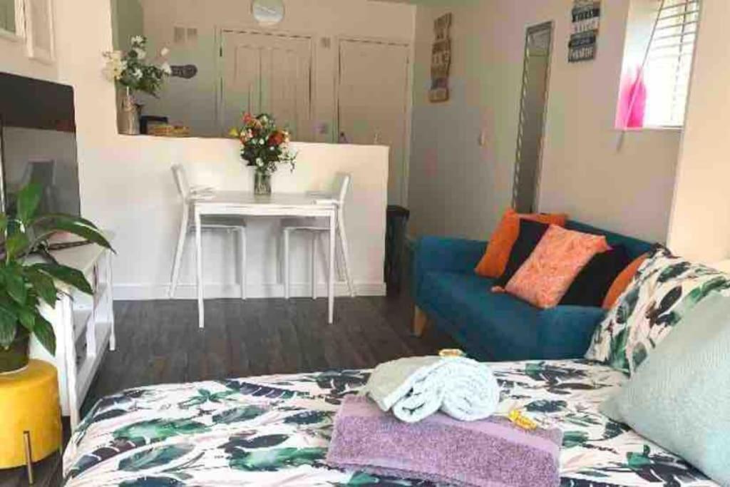 Bournemouth Nr Town Beach Train Coach Shops Lovely Entire Apartment Allows Quiet Good Dogs Buitenkant foto